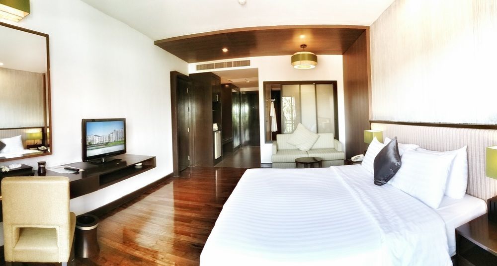 D Varee Mai Khao Beach Екстер'єр фото