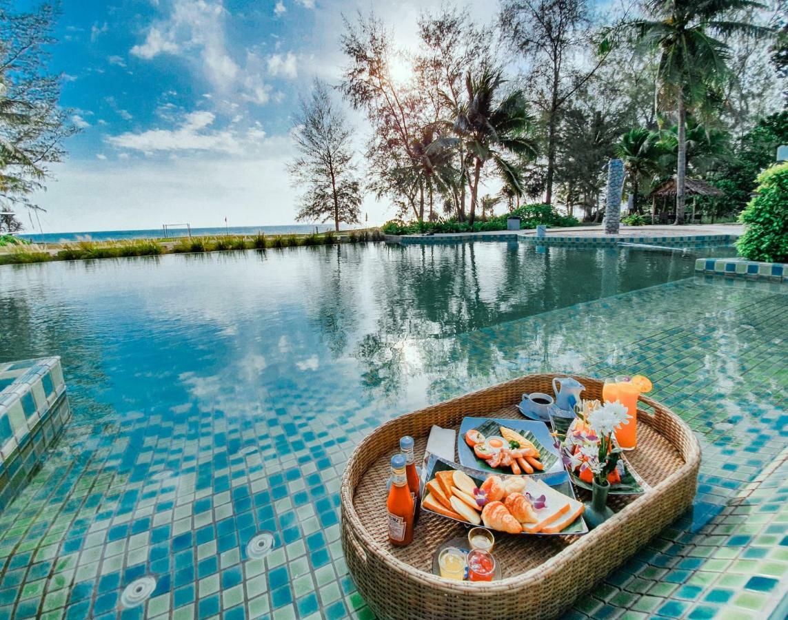 D Varee Mai Khao Beach Екстер'єр фото