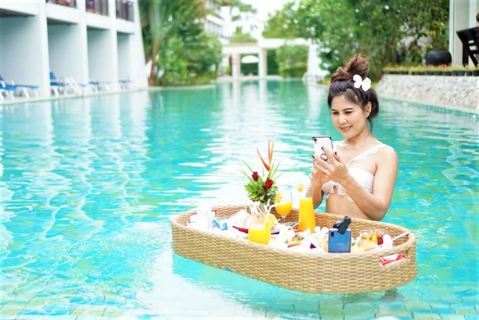 D Varee Mai Khao Beach Екстер'єр фото